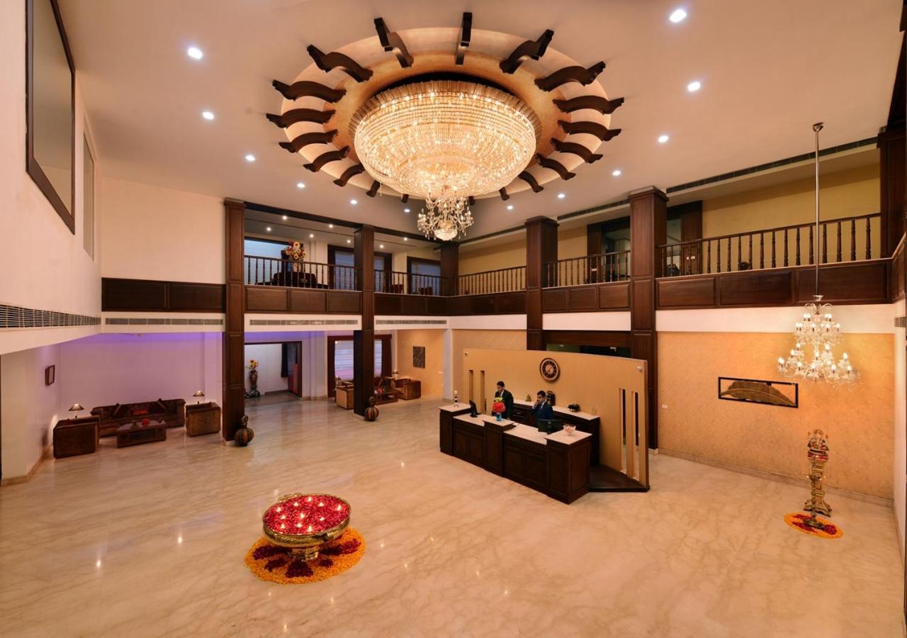 M B Greens Clarks Inn Moradabad Extérieur photo