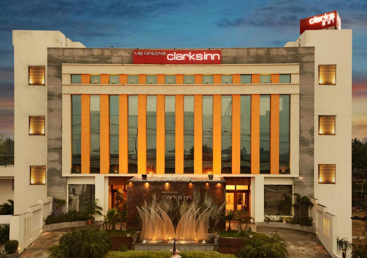 M B Greens Clarks Inn Moradabad Extérieur photo