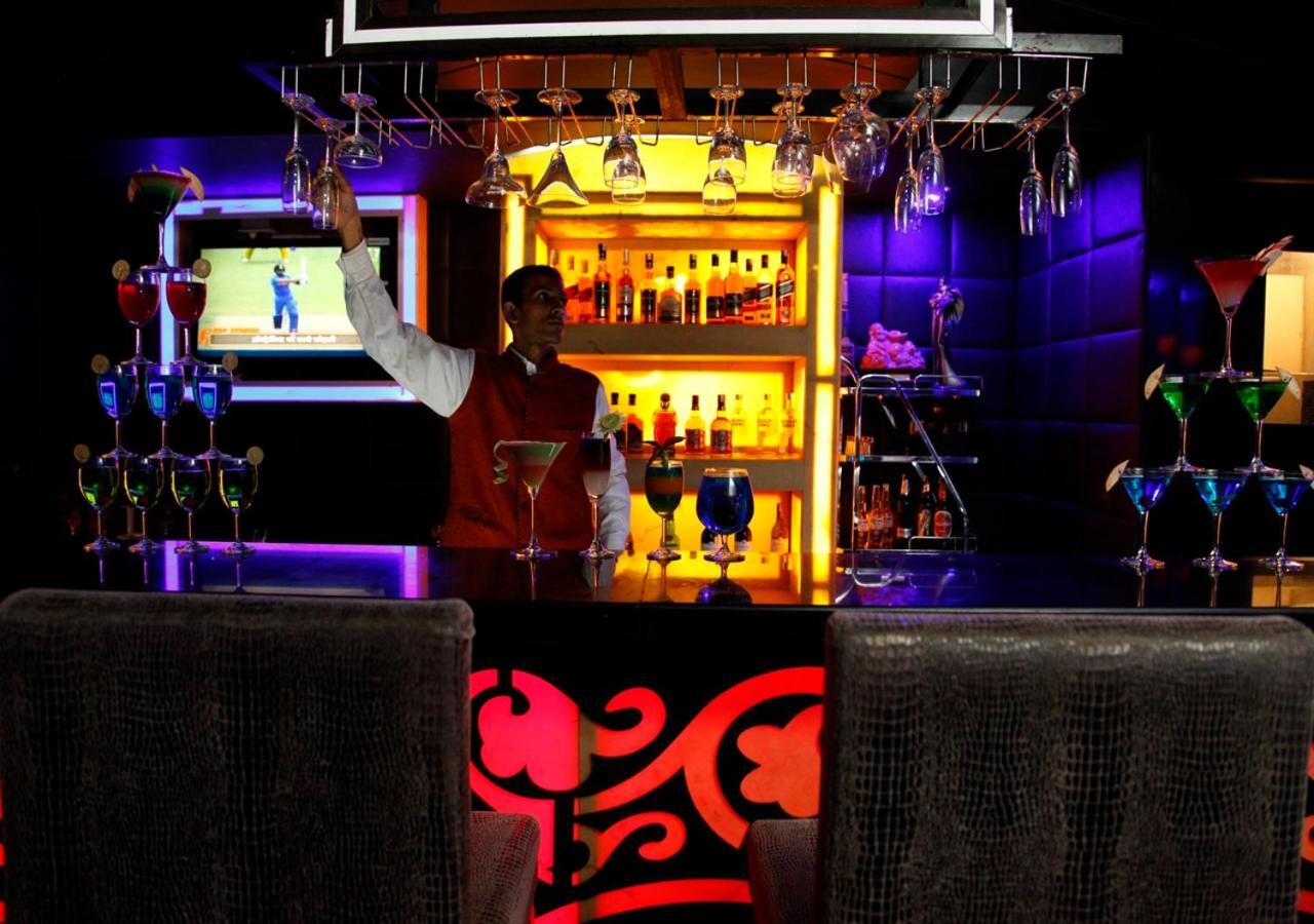 M B Greens Clarks Inn Moradabad Extérieur photo