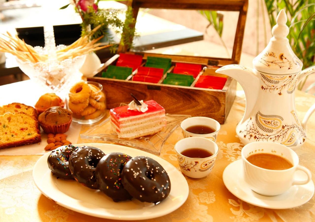 M B Greens Clarks Inn Moradabad Extérieur photo