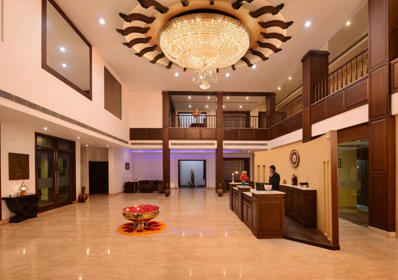M B Greens Clarks Inn Moradabad Extérieur photo